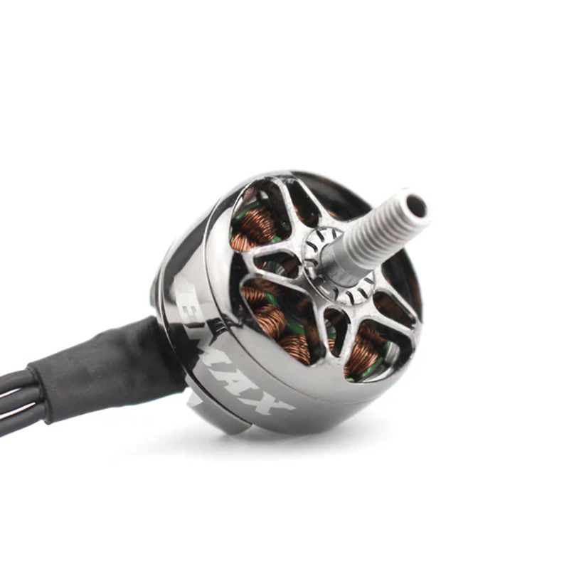 4 SZT. EMAX ECO II 2207 1700KV – Drone Racing Flag recenzja i cena